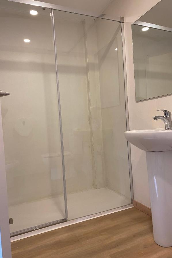 Aparthotel Montcada Luaran gambar
