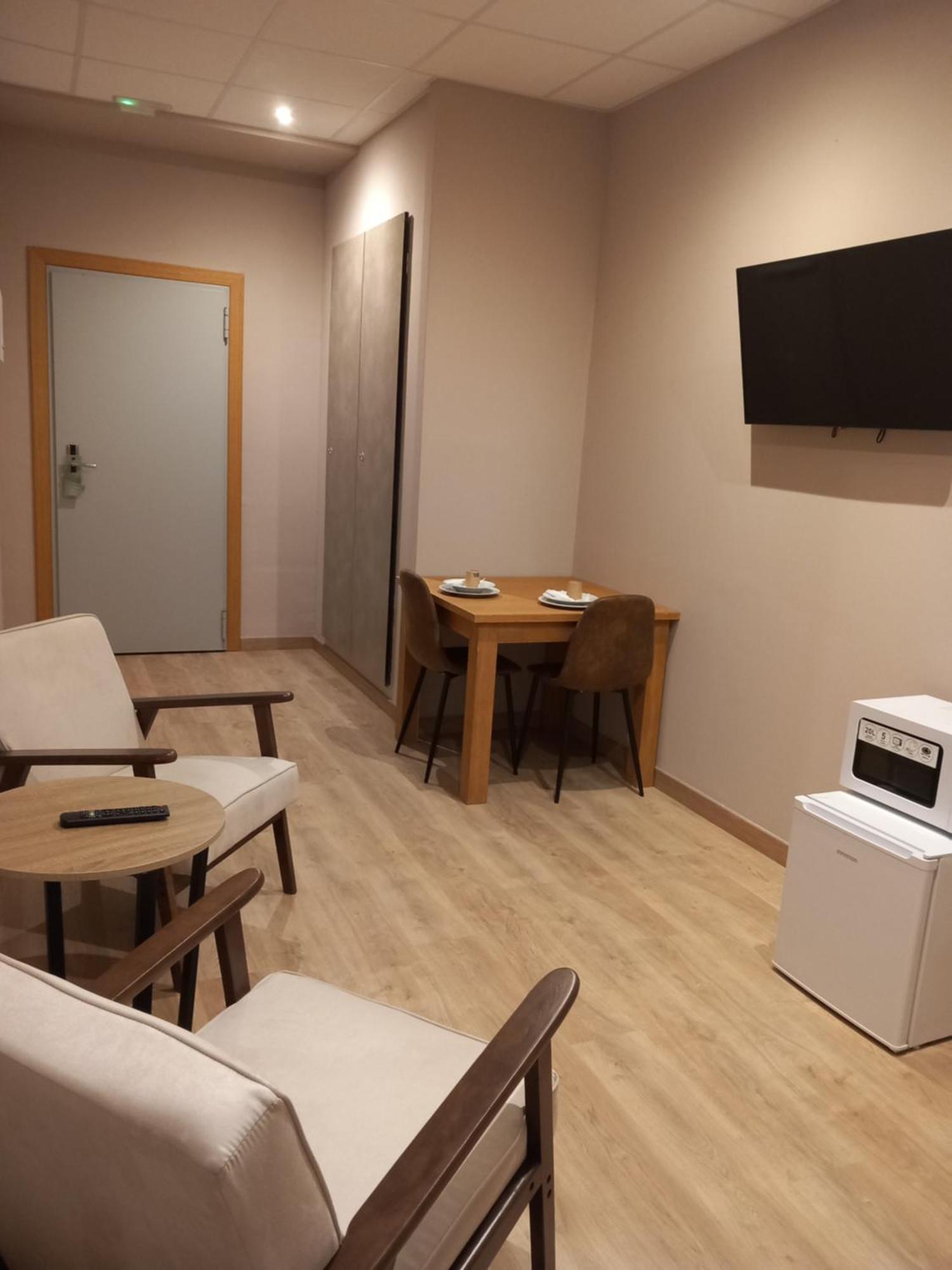 Aparthotel Montcada Luaran gambar